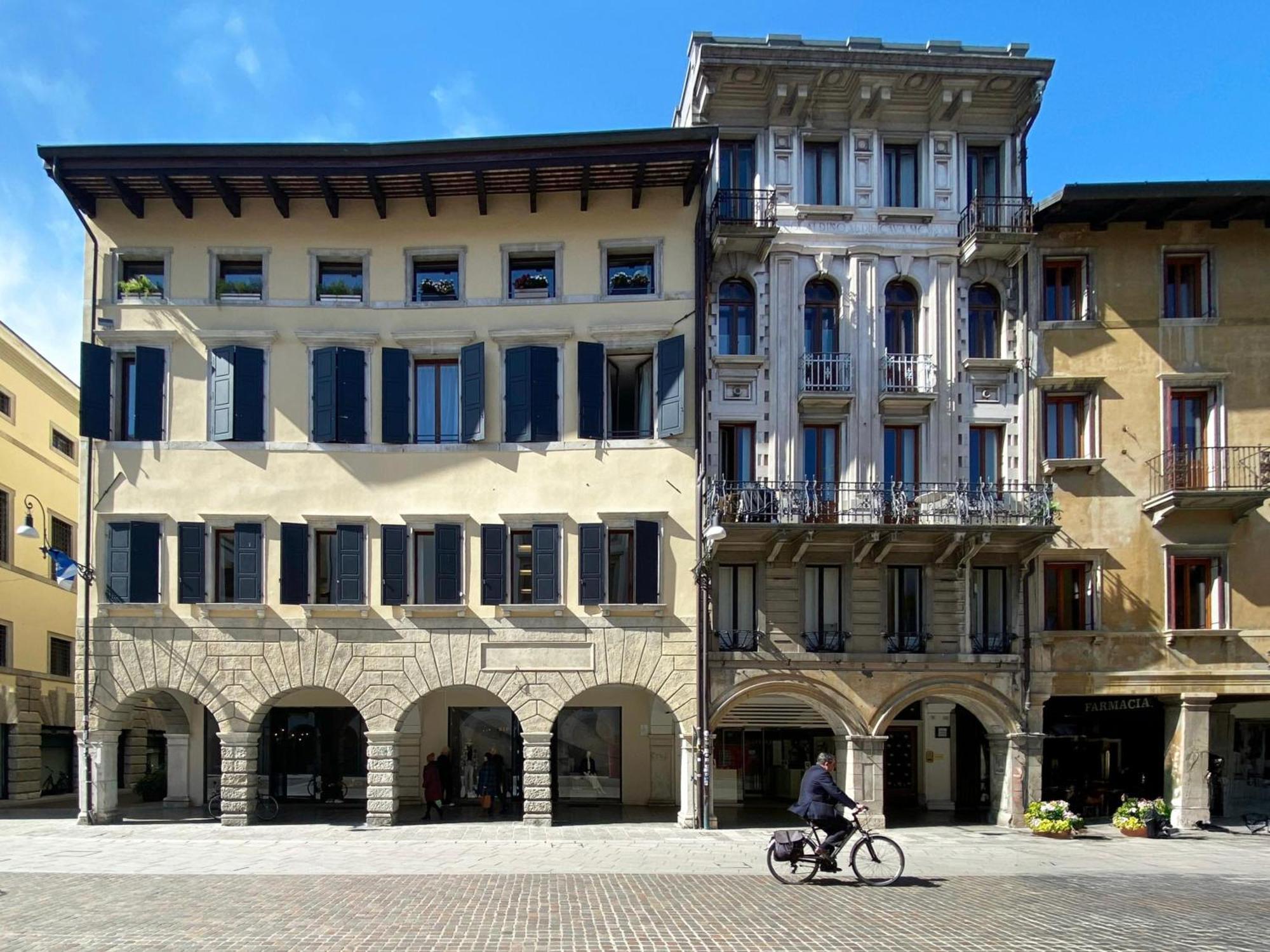 Mercatovecchio Luxury Suites Udine Exterior foto
